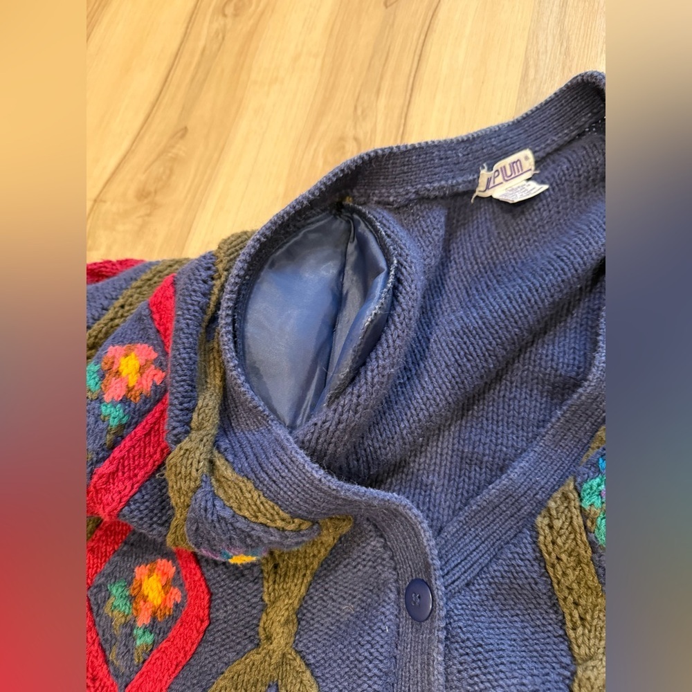 Vintage 1980s JL Plum Women's Vibrant Knit Cardigan large - Picture 8 of 9